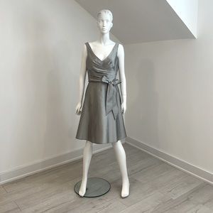 SAMPLE SALE NWT Alfred Sung D624 size 10 Chinchilla (shot silver). Pristine
